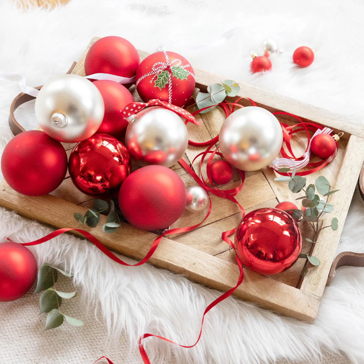 Christmas Red 8cm Glass Baubles in Matt & Shiny Finish - Tube of 16 - Image 3