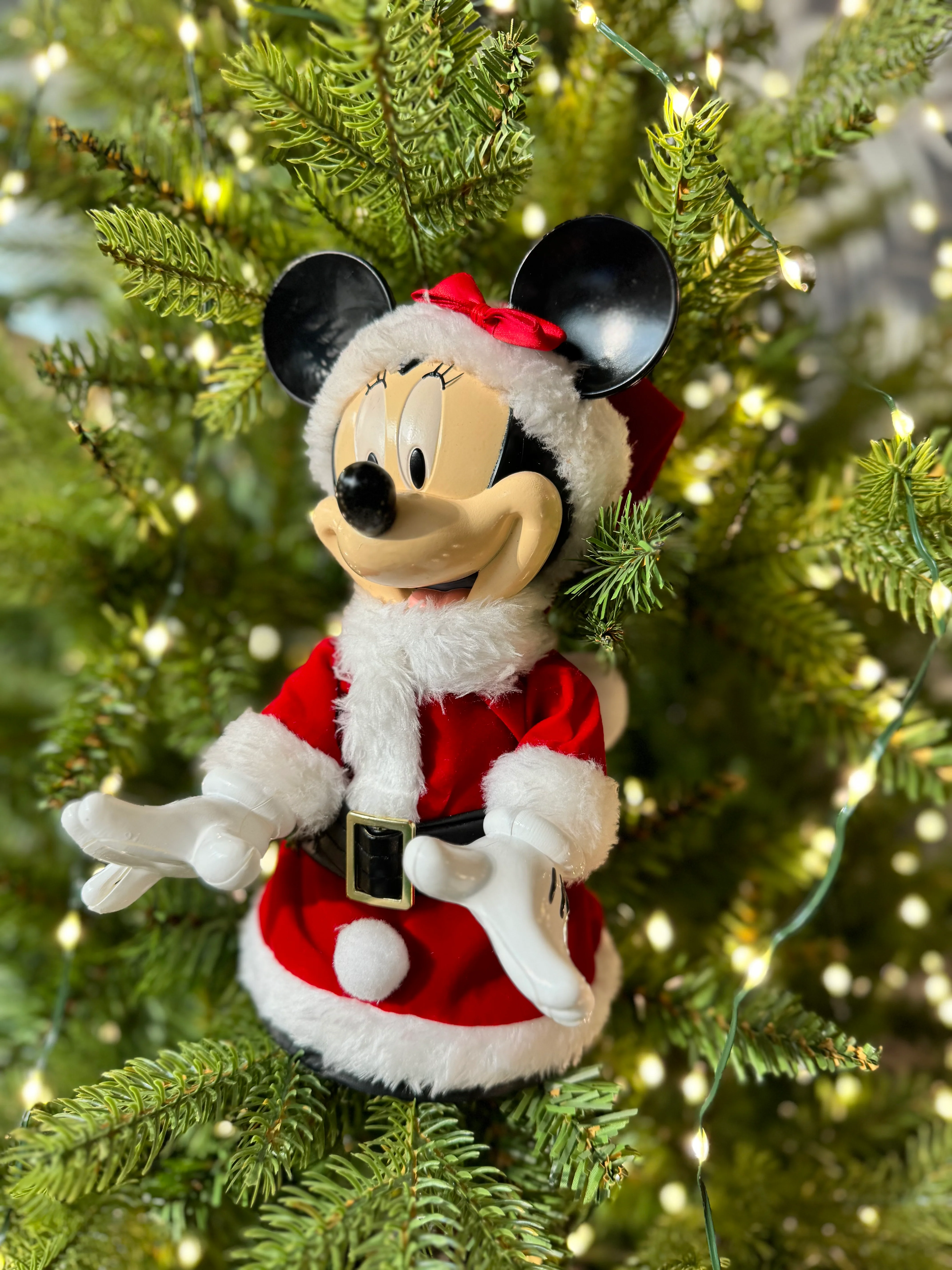Disney Minnie Mouse Santa Tree-topper Table-piece - Image 2