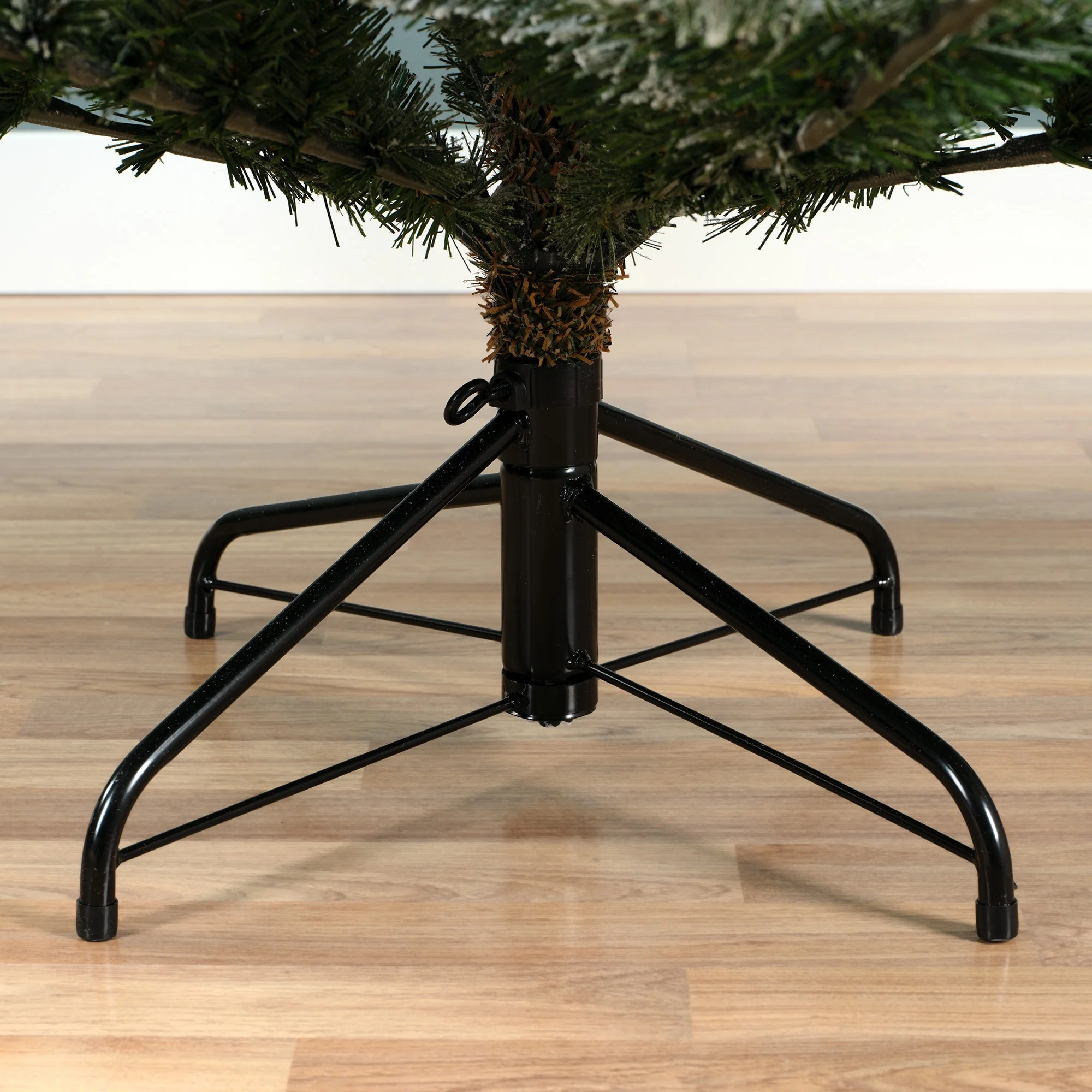 Everlands Snowy Grandis Fir Artificial Christmas Tree - Image 6