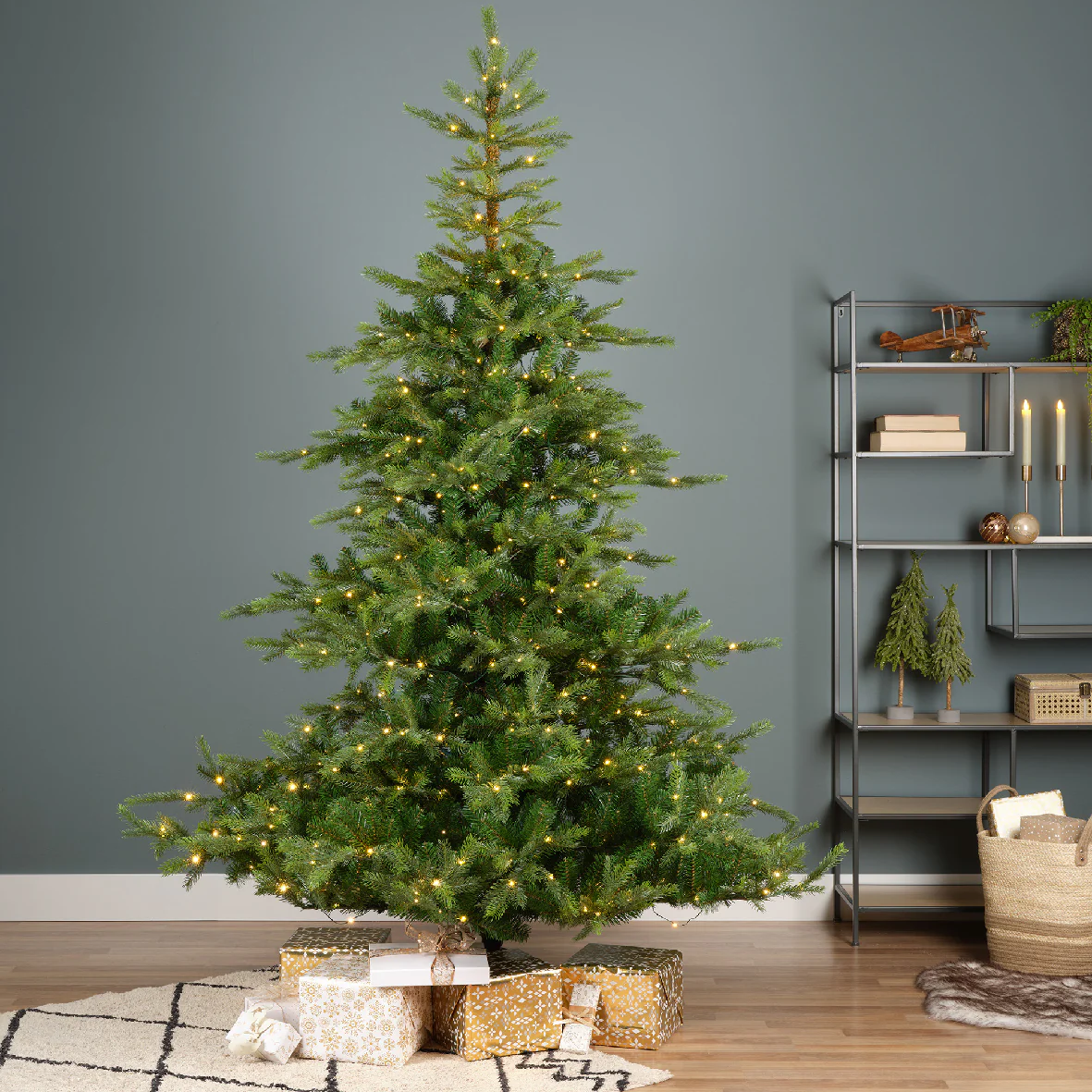 Everlands 7ft Grandis Fir Pre-Lit with 550 Warm White Micro LEDs Artificial Christmas Tree