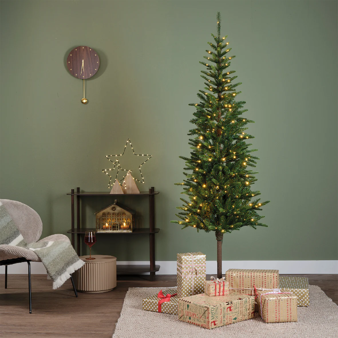 Everlands Alpbach Fir Artificial Christmas Pre-lit 7ft / 210cm Tree with 210 Micro LEDs