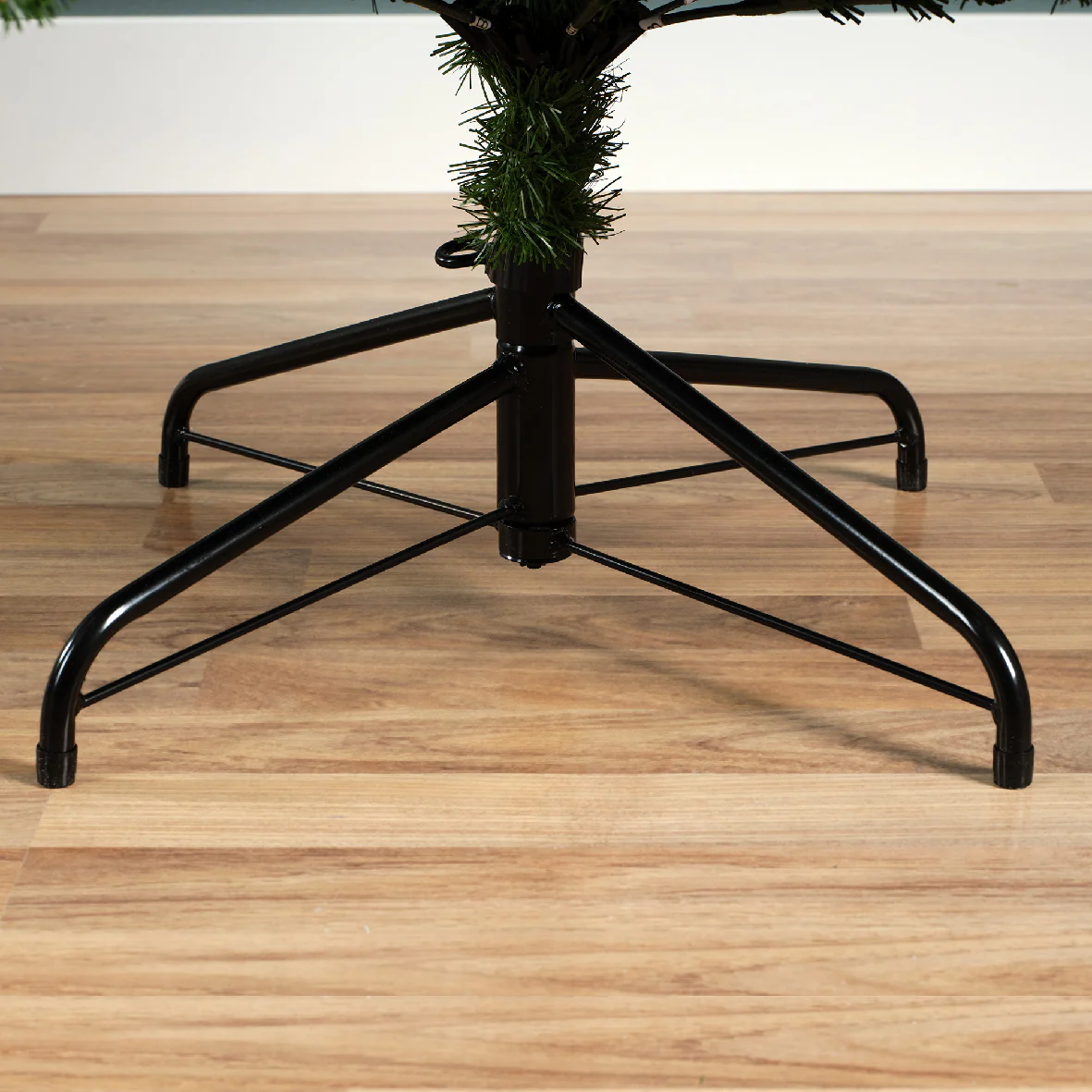 Everlands Killington Fir Slim Artificial Christmas Tree - Image 4