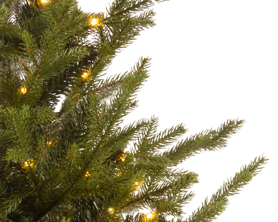 Everlands Potted Norway Spruce Pre-Lit Artificial Christmas Tree - Battery Operated - Image 2