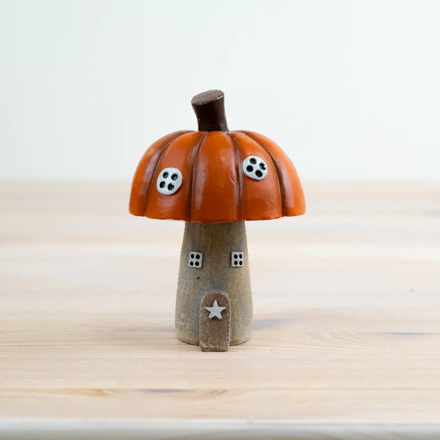 Halloween House Ornament with Pumpkin Roof 11cm