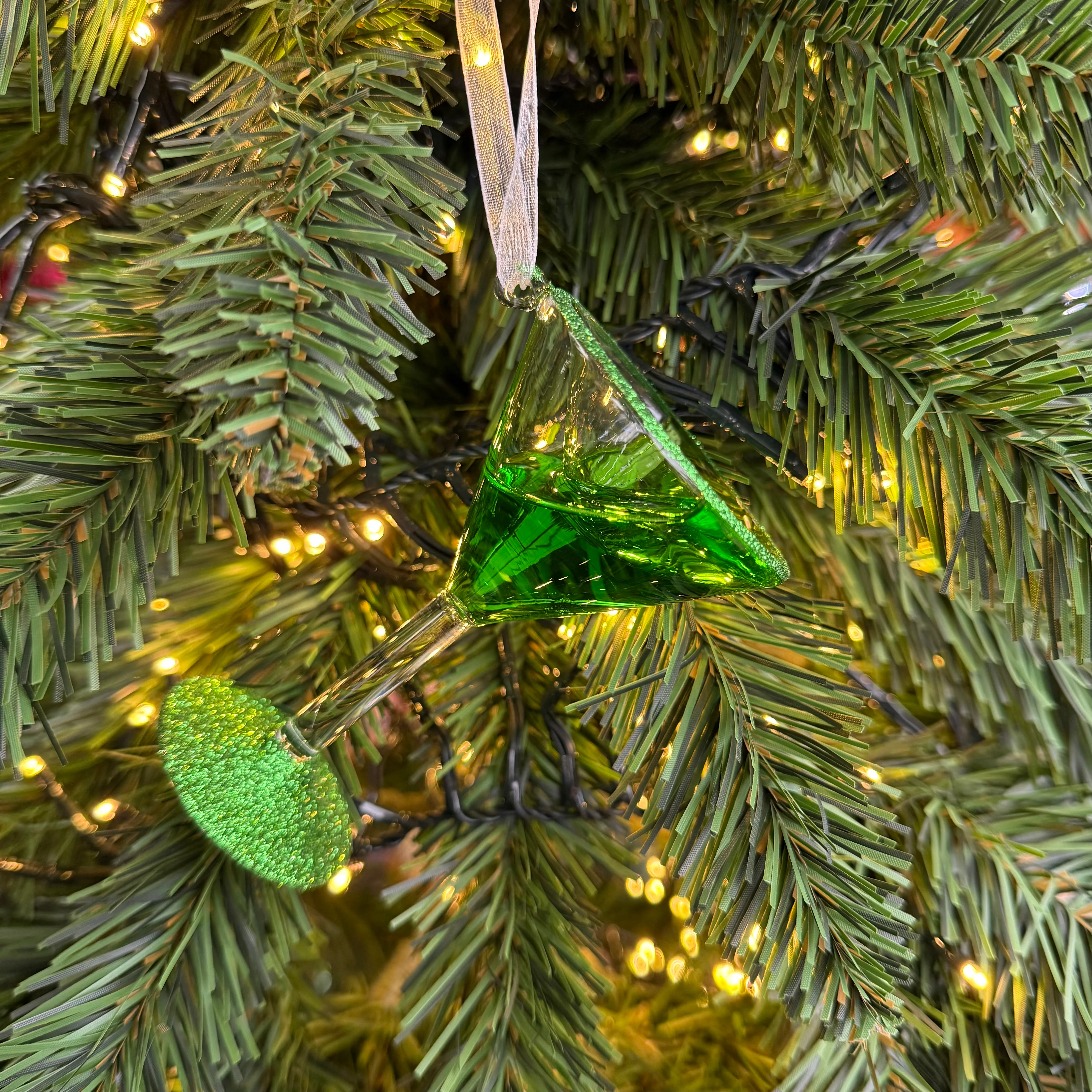 Martini Cocktail Glass Christmas Bauble Decoration with Moving Liquid - Image 3