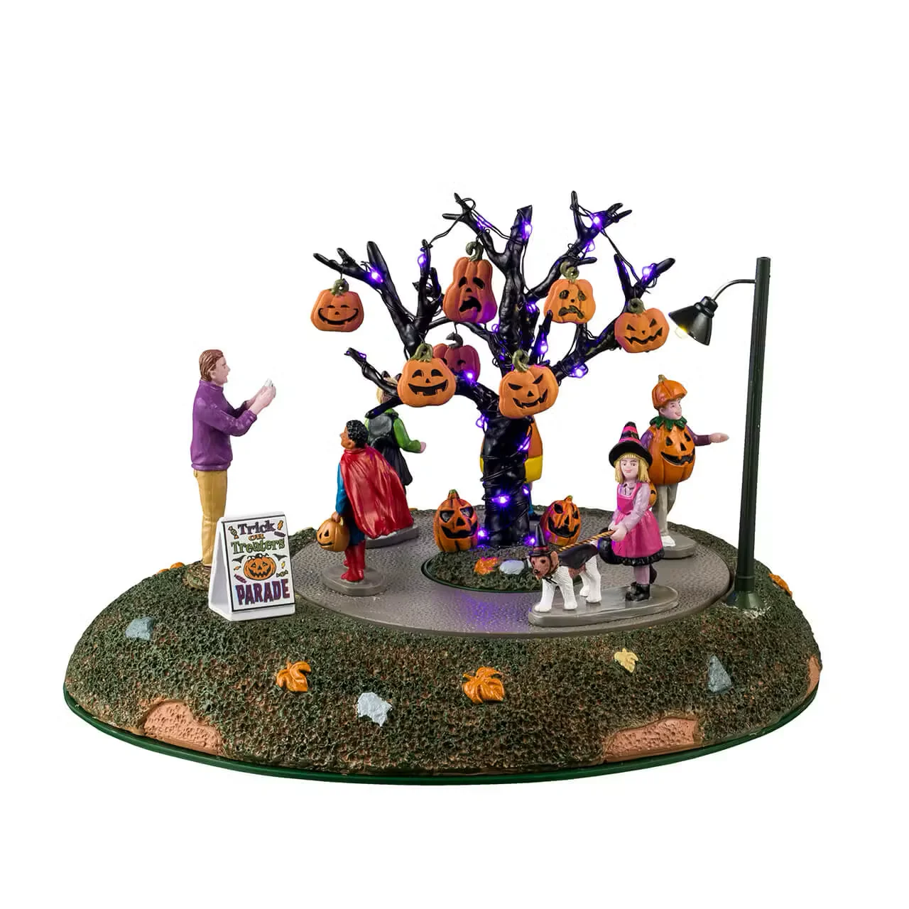 Lemax Spooky Town - Trick Or Treaters Parade