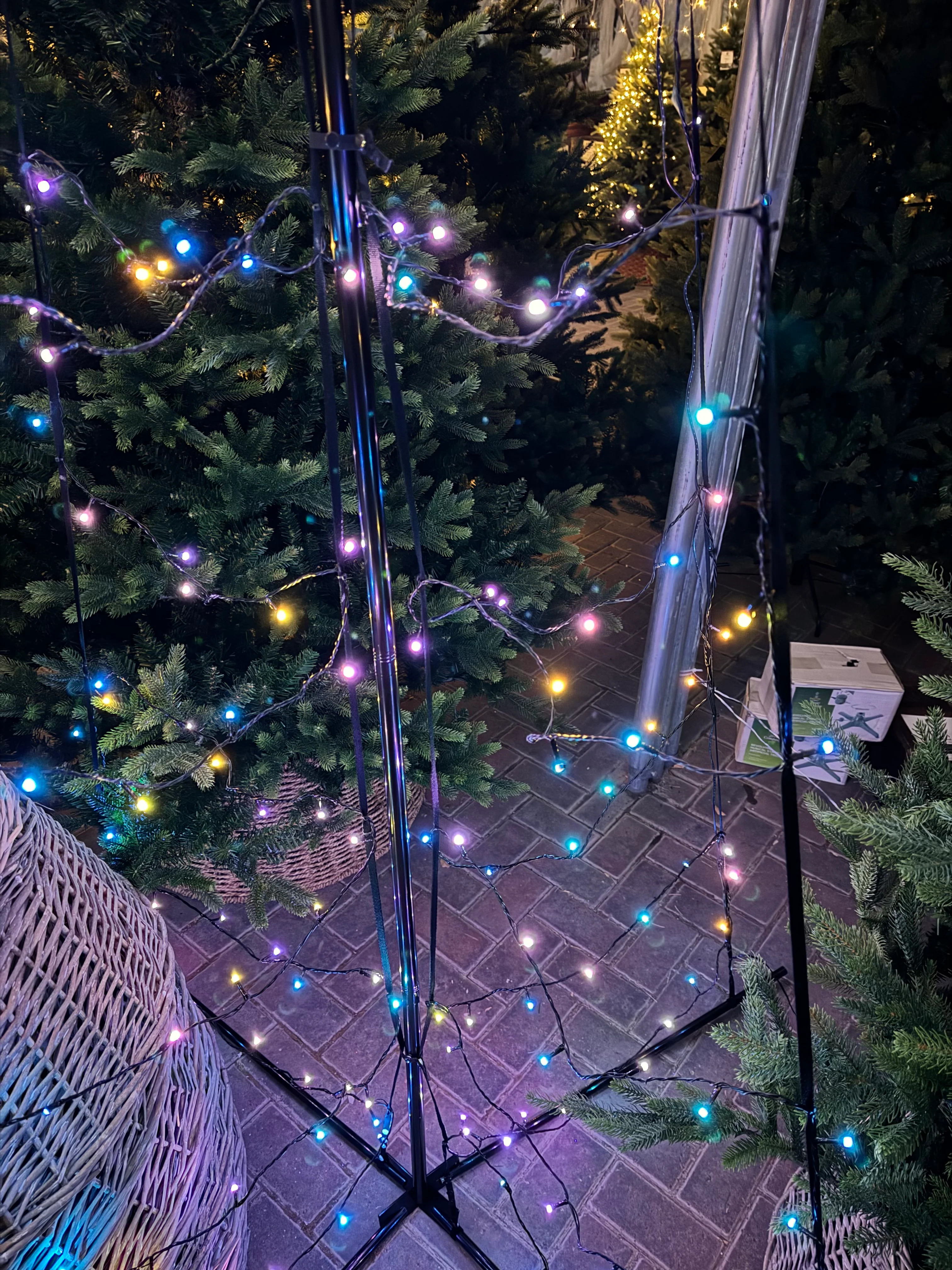 NOMA 3m Starry Nights All Purpose Tree with 204 Colour Changing Spectrum App Controlled LEDs - Image 3
