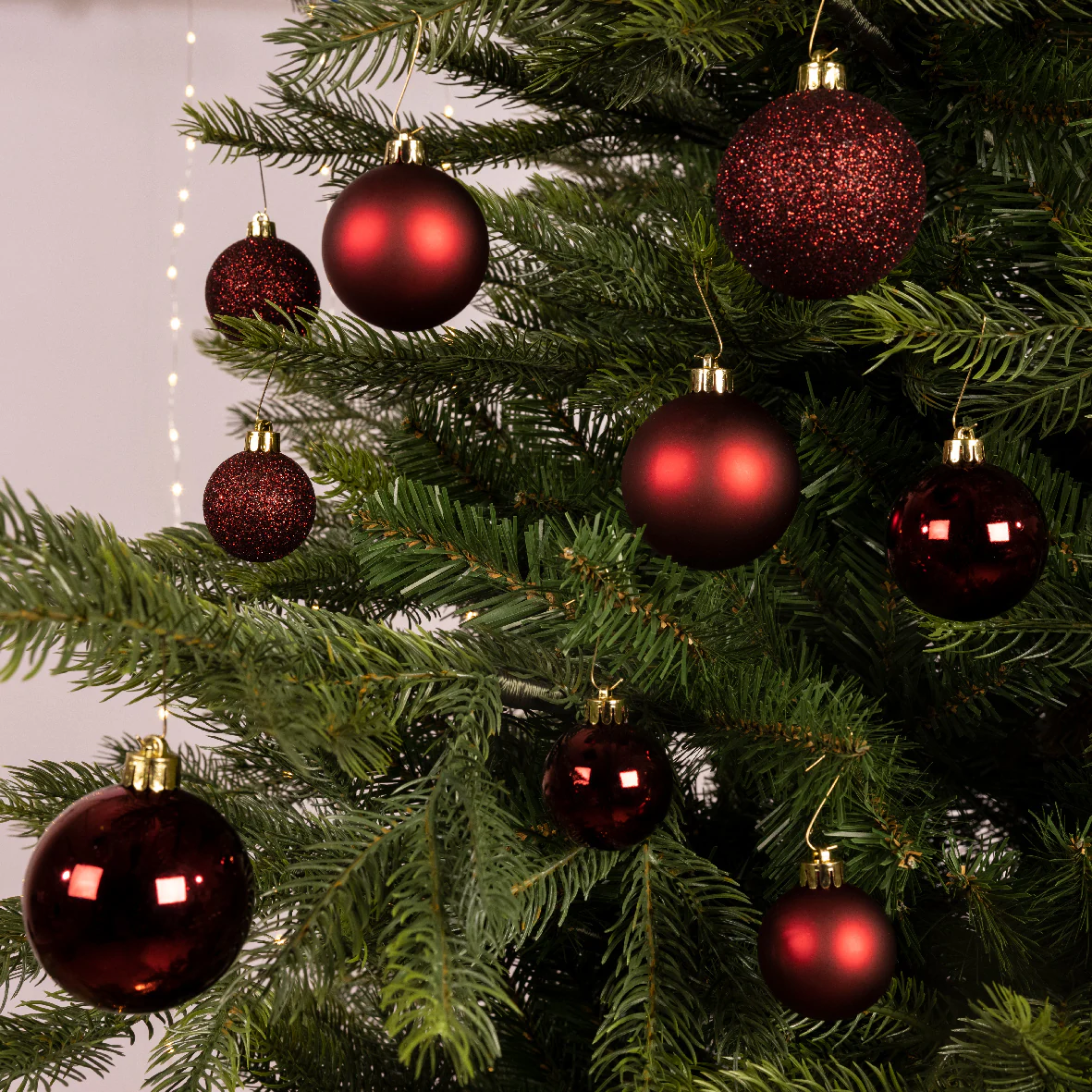 Oxblood Shatterproof Assorted Sized Christmas Baubles - Tube of 30 - Image 3