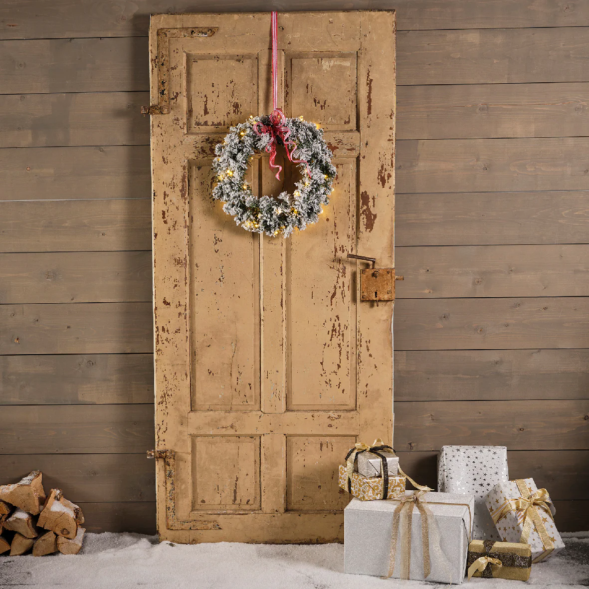 Snowy Imperial Pre-Lit Wreath with Battery-Operated Lights - Image 3